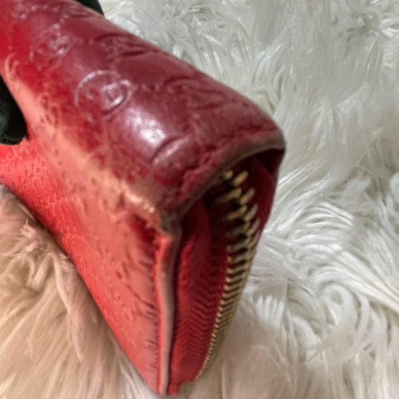 Microguccissima Heart Zip Around Wallet Red - Picture 13 of 13